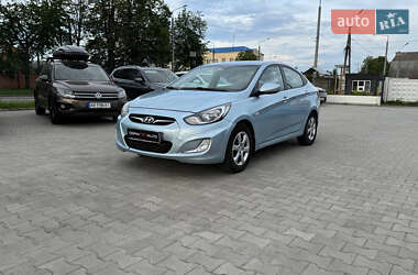 Седан Hyundai Accent 2012 в Виннице