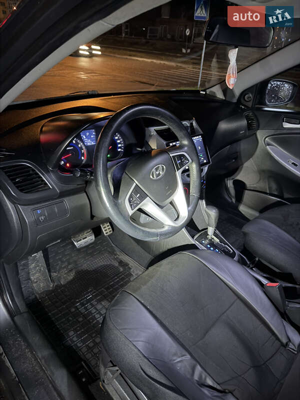 Седан Hyundai Accent 2011 в Киеве
