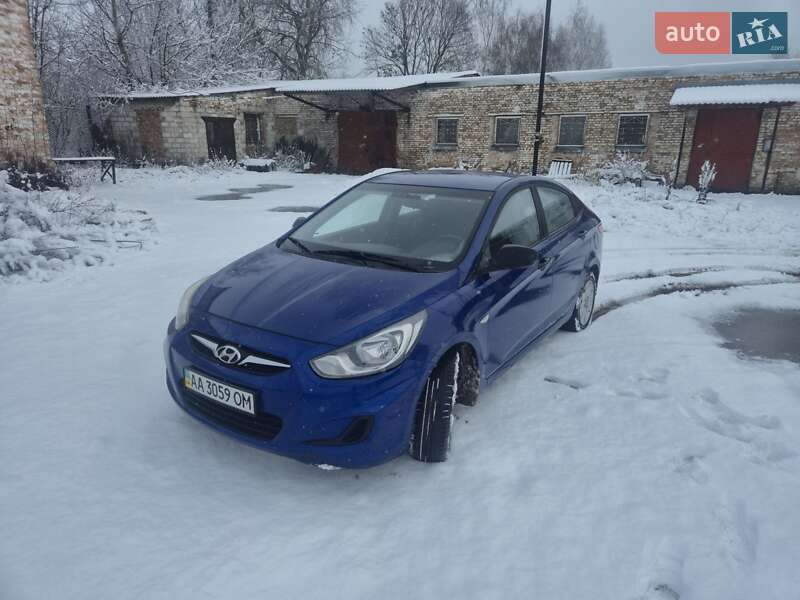 Седан Hyundai Accent 2011 в Нововолинську