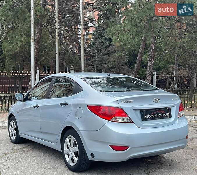 Седан Hyundai Accent 2011 в Николаеве