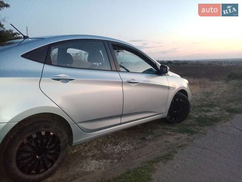 Седан Hyundai Accent 2012 в Запоріжжі
