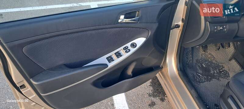 Седан Hyundai Accent 2012 в Запоріжжі