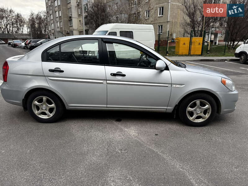 Седан Hyundai Accent 2008 в Чернигове