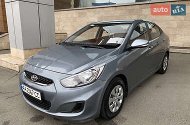 Седан Hyundai Accent 2019 в Киеве