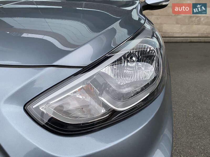 Седан Hyundai Accent 2019 в Києві