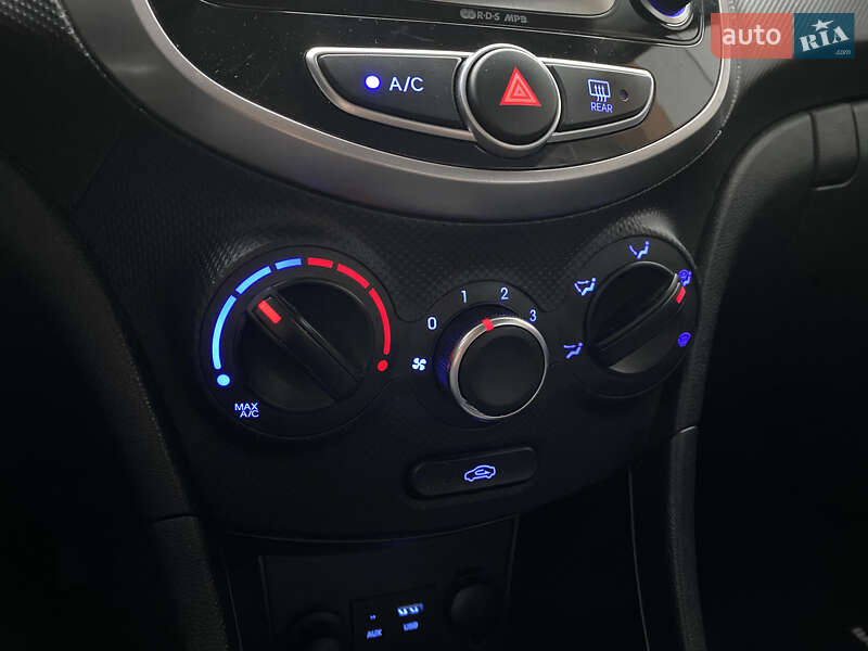 Седан Hyundai Accent 2019 в Києві