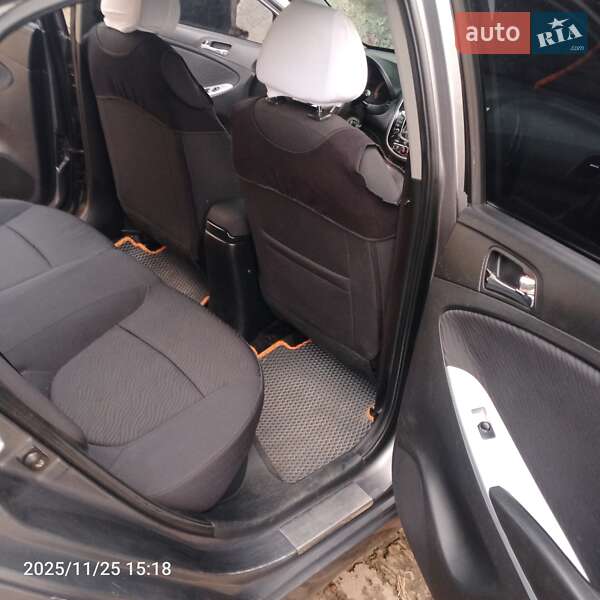 Седан Hyundai Accent 2011 в Одессе