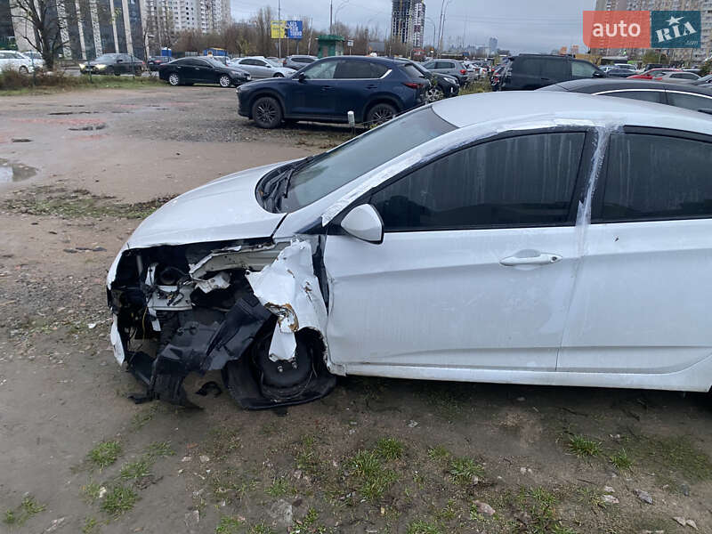 Седан Hyundai Accent 2016 в Києві