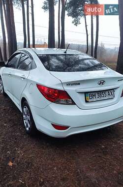 Седан Hyundai Accent 2011 в Ахтырке