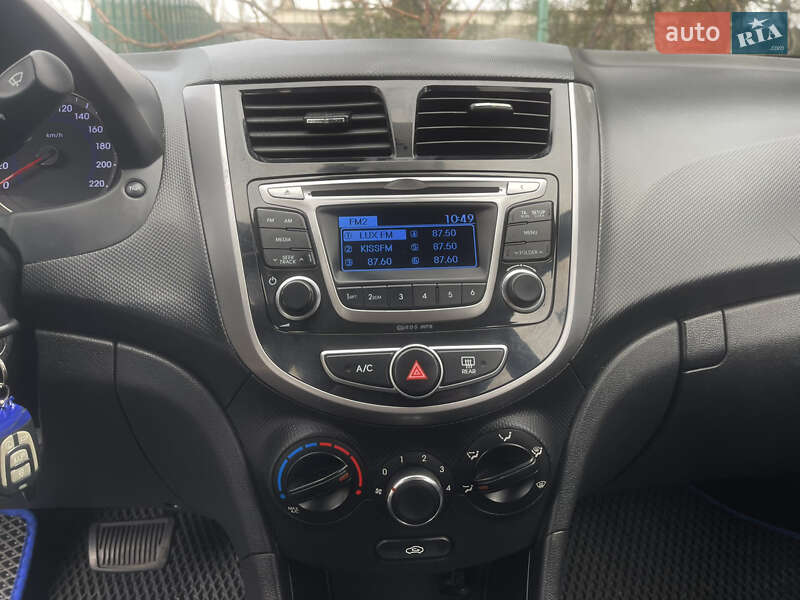 Седан Hyundai Accent 2015 в Киеве фото 29 Седан Hyundai Accent 2015 в Киеве