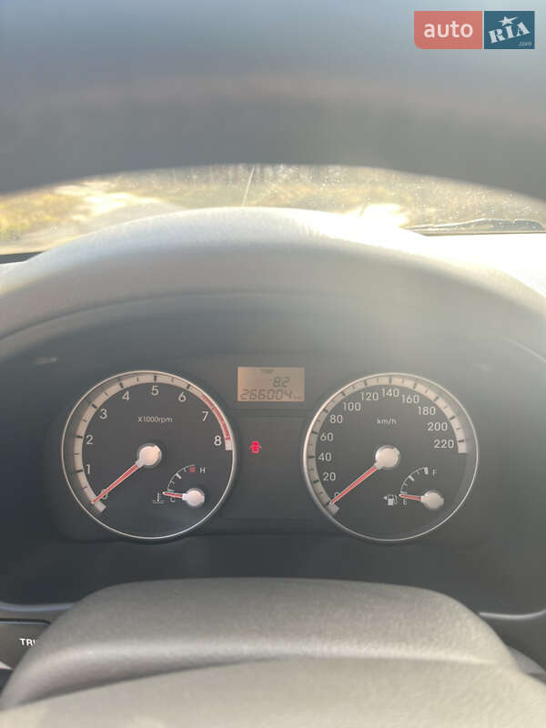 Седан Hyundai Accent 2008 в Остер