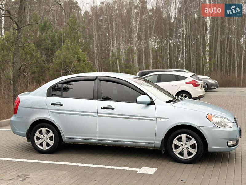 Седан Hyundai Accent 2008 в Киеве