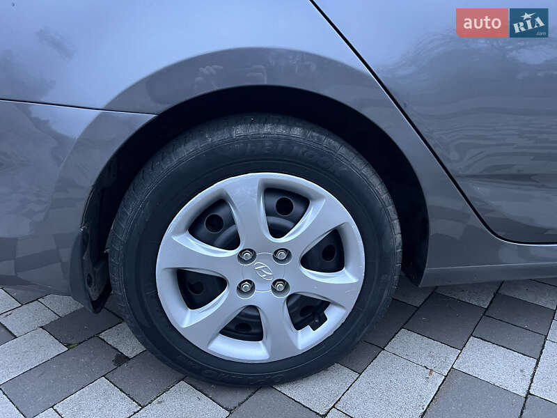 Седан Hyundai Accent 2011 в Ніжині фото 30 Седан Hyundai Accent 2011 в Ніжині