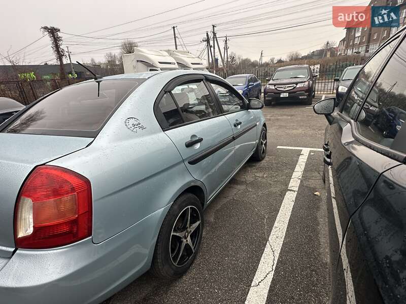 Седан Hyundai Accent 2009 в Киеве