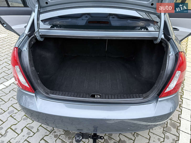 Седан Hyundai Accent 2008 в Хмельницькому фото 40 Седан Hyundai Accent 2008 в Хмельницькому