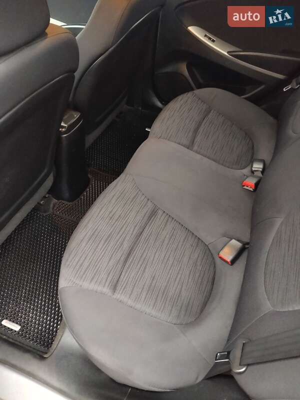 Седан Hyundai Accent 2015 в Запорожье фото 11 Седан Hyundai Accent 2015 в Запорожье