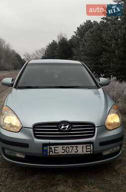 Седан Hyundai Accent 2008 в Днепре