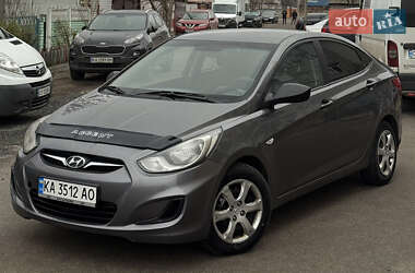 Седан Hyundai Accent 2013 в Чернигове