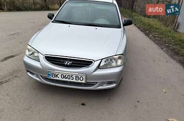 Седан Hyundai Accent 2006 в Ровно