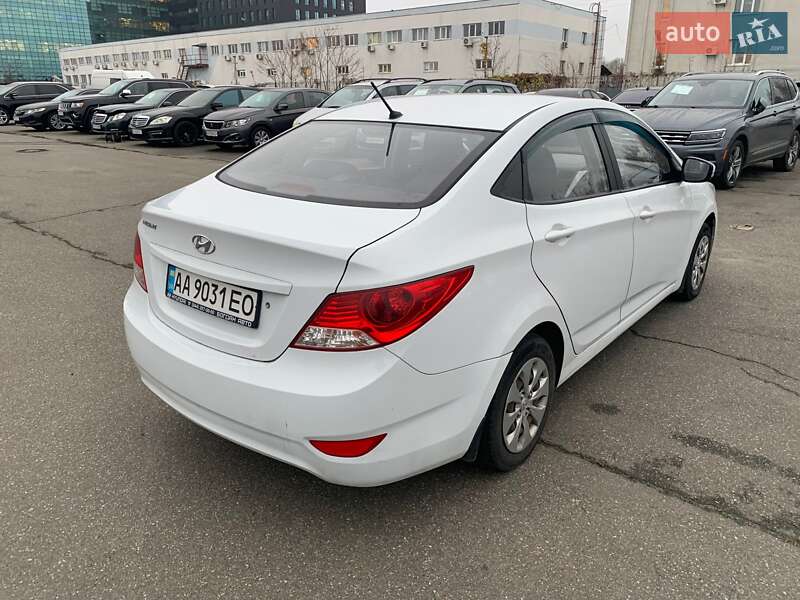 Седан Hyundai Accent 2019 в Києві