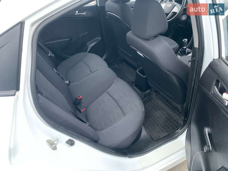 Седан Hyundai Accent 2019 в Києві