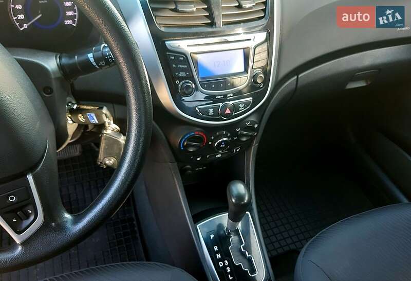 Седан Hyundai Accent 2012 в Харькове