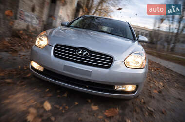 Седан Hyundai Accent 2008 в Днепре
