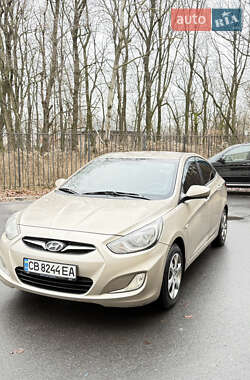 Седан Hyundai Accent 2011 в Киеве