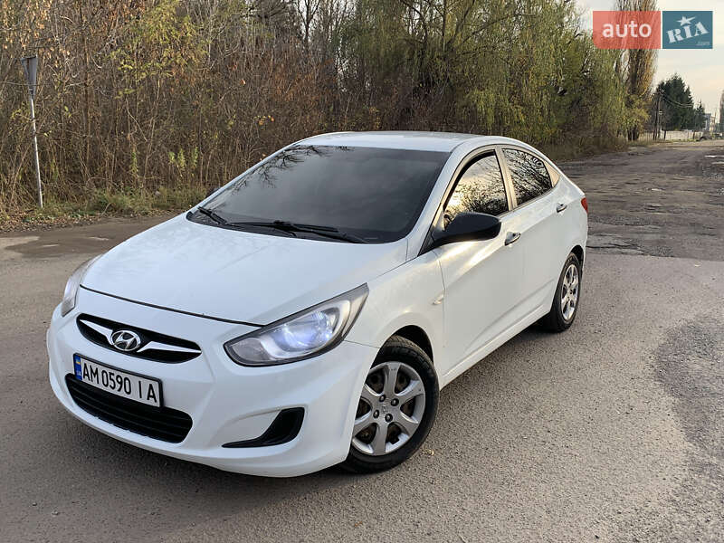 Седан Hyundai Accent 2013 в Радомышле фото 10 Седан Hyundai Accent 2013 в Радомышле