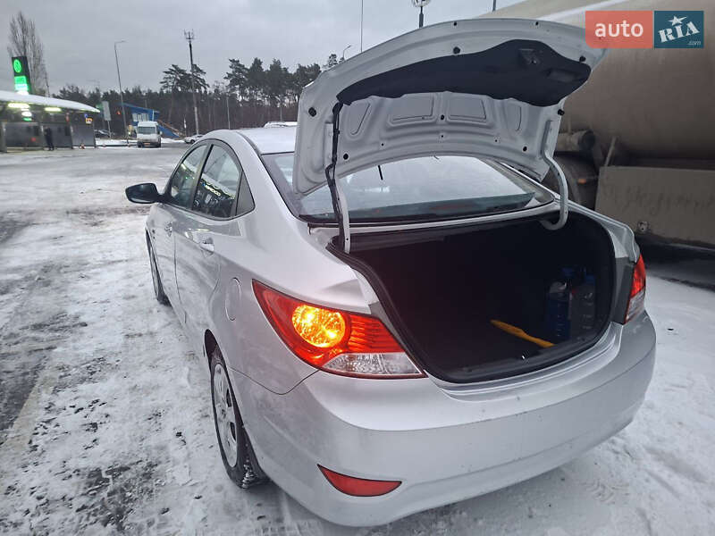 Седан Hyundai Accent 2012 в Києві фото 33 Седан Hyundai Accent 2012 в Києві