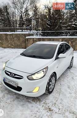 Седан Hyundai Accent 2013 в Чугуеве
