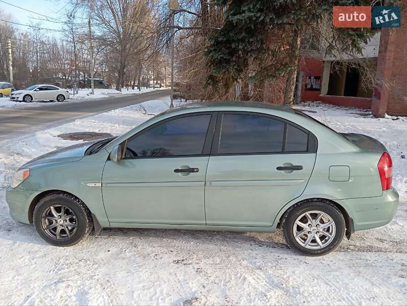 Hyundai Accent 2008