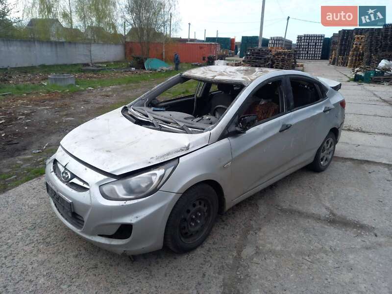 Hyundai Accent 2013 Hyundai Accent 2013