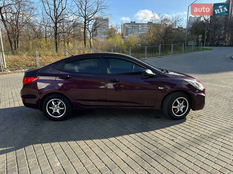 Седан Hyundai Accent 2013 в Николаеве