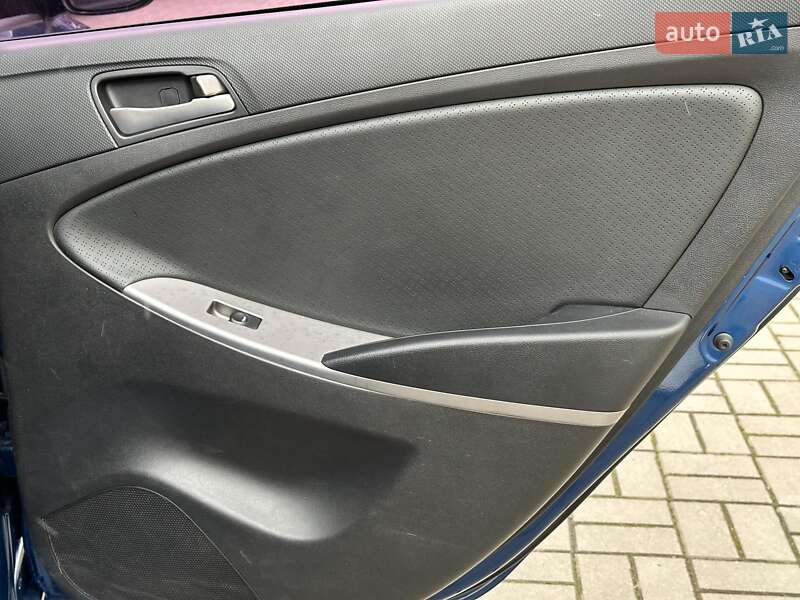 Седан Hyundai Accent 2016 в Одессе