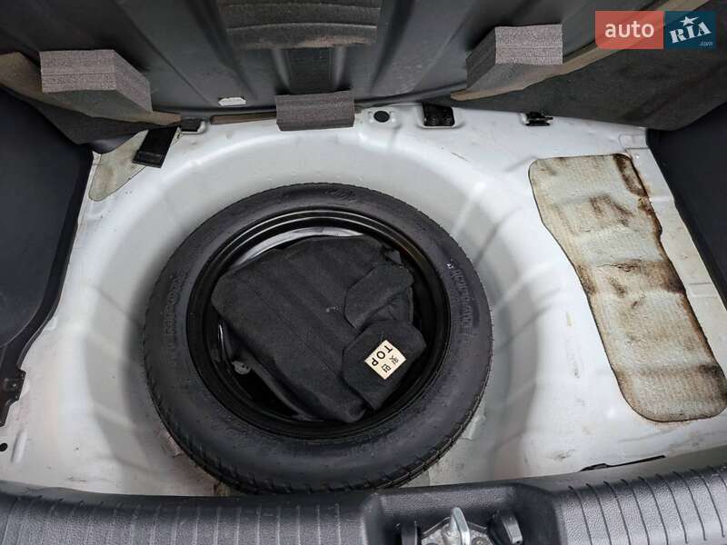 Хэтчбек Hyundai Accent 2012 в Харькове фото 18 Хэтчбек Hyundai Accent 2012 в Харькове