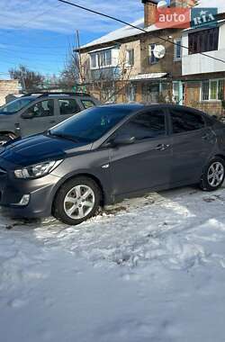 Седан Hyundai Accent 2011 в Яготині