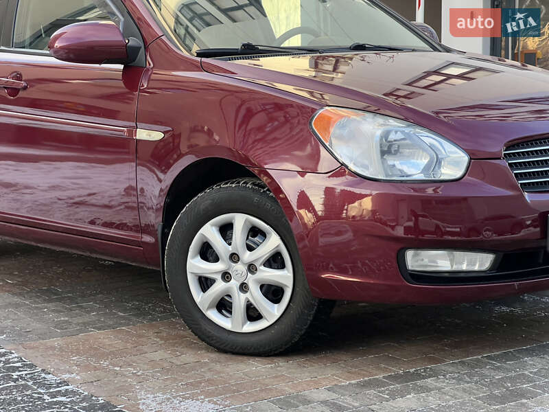 Седан Hyundai Accent 2008 в Киеве