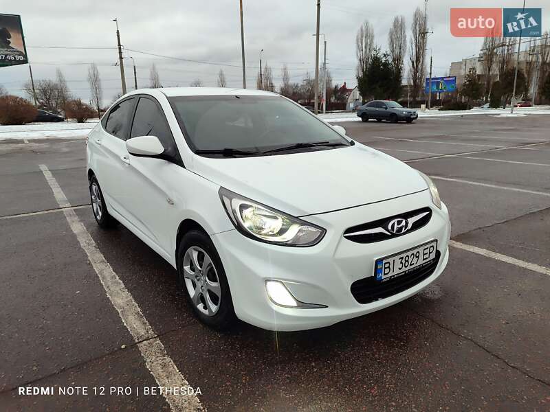 Седан Hyundai Accent 2012 в Кременчуці