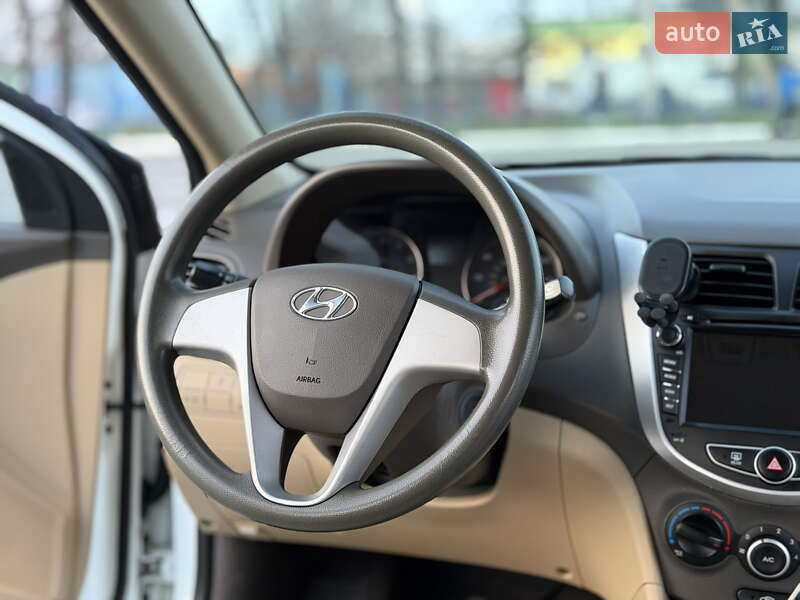 Седан Hyundai Accent 2013 в Одесі