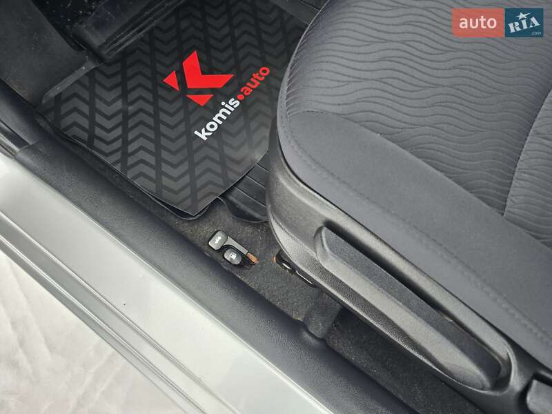 Седан Hyundai Accent 2013 в Хмельницком