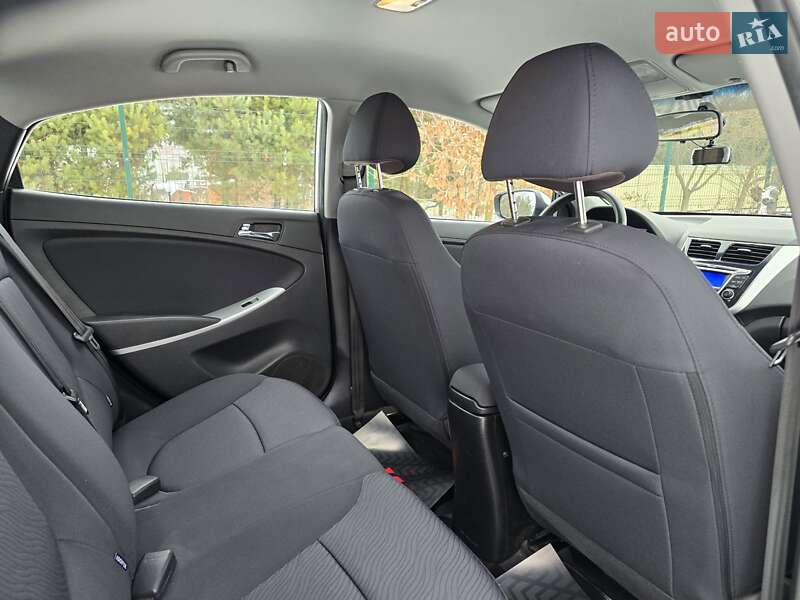 Седан Hyundai Accent 2013 в Хмельницком