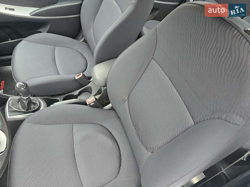 Седан Hyundai Accent 2013 в Хмельницком