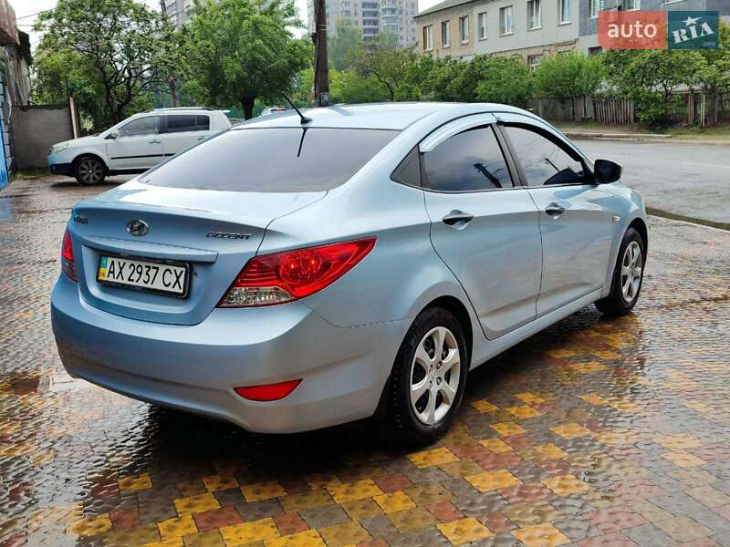Седан Hyundai Accent 2012 в Харкові