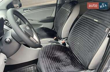 Седан Hyundai Accent 2016 в Николаеве