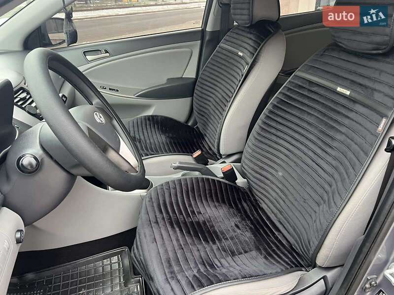 Седан Hyundai Accent 2016 в Николаеве