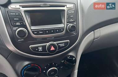 Седан Hyundai Accent 2016 в Николаеве