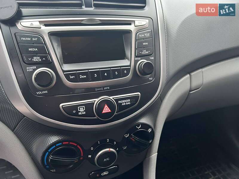 Седан Hyundai Accent 2016 в Николаеве