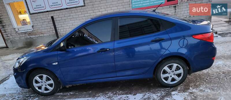 Седан Hyundai Accent 2011 в Ананьеве фото 9 Седан Hyundai Accent 2011 в Ананьеве