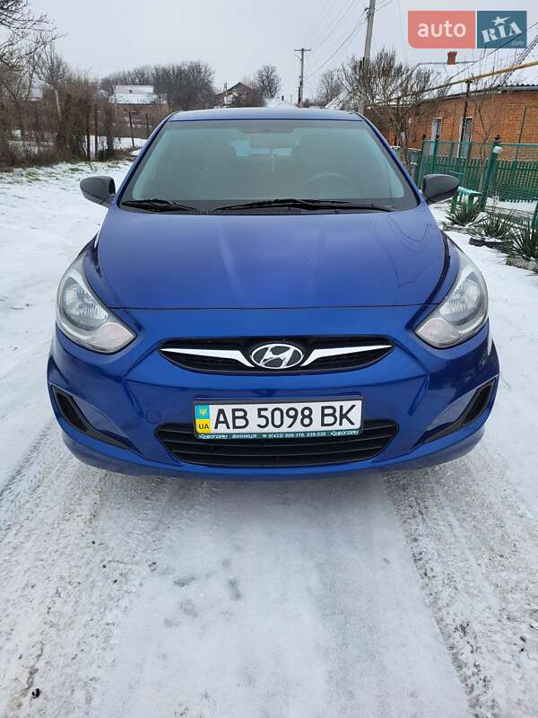 Седан Hyundai Accent 2011 в Ананьеве фото 24 Седан Hyundai Accent 2011 в Ананьеве